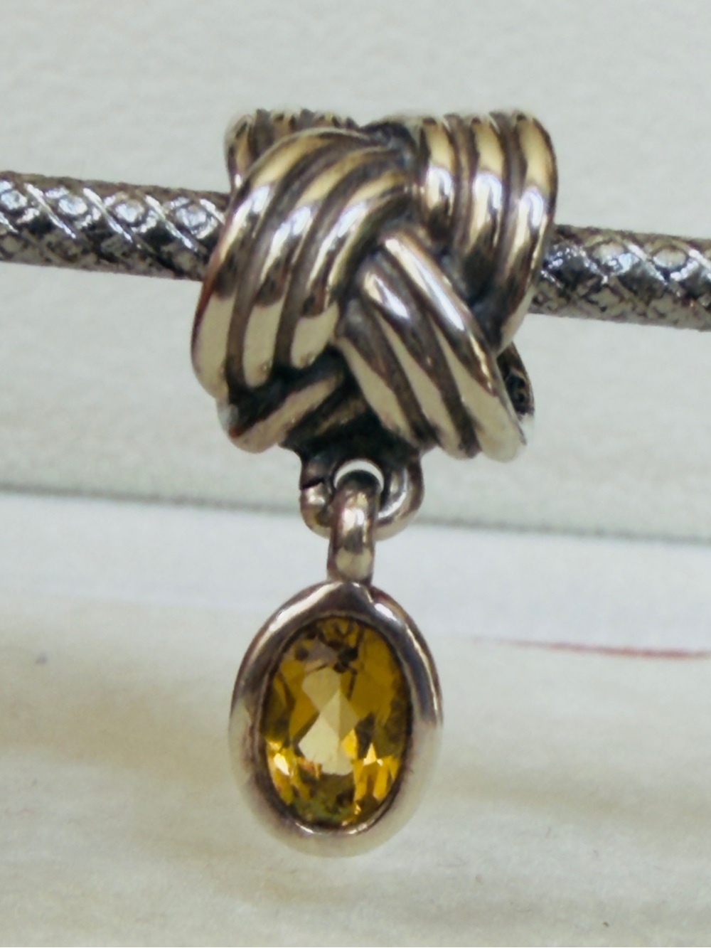 AUTHENTIC PANDORA #790476PAM TIED TOGETHER BEER QUARTZ DANGLE CHARM